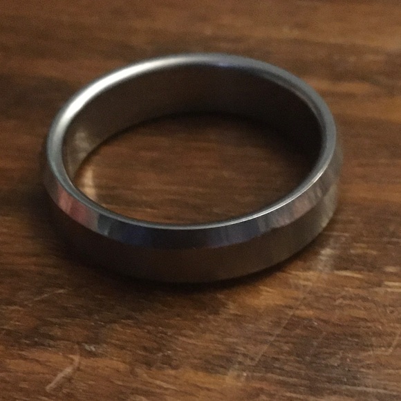 Mens wedding band - Picture 2 of 4